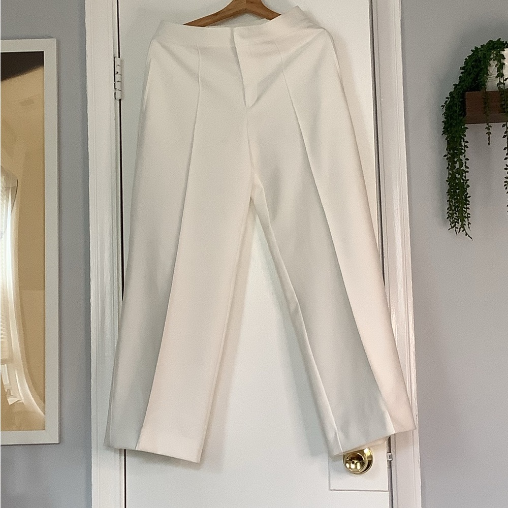 Ellie Tahari White Pants